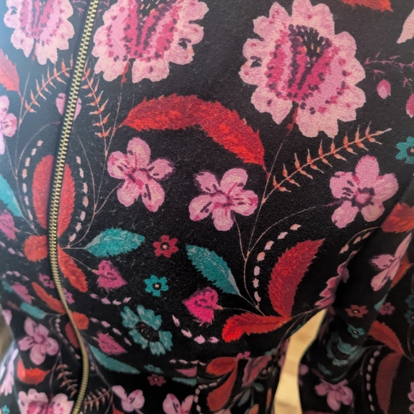 Eliza J Neiman Marcus Floral Black Dress - Picture 4 of 5